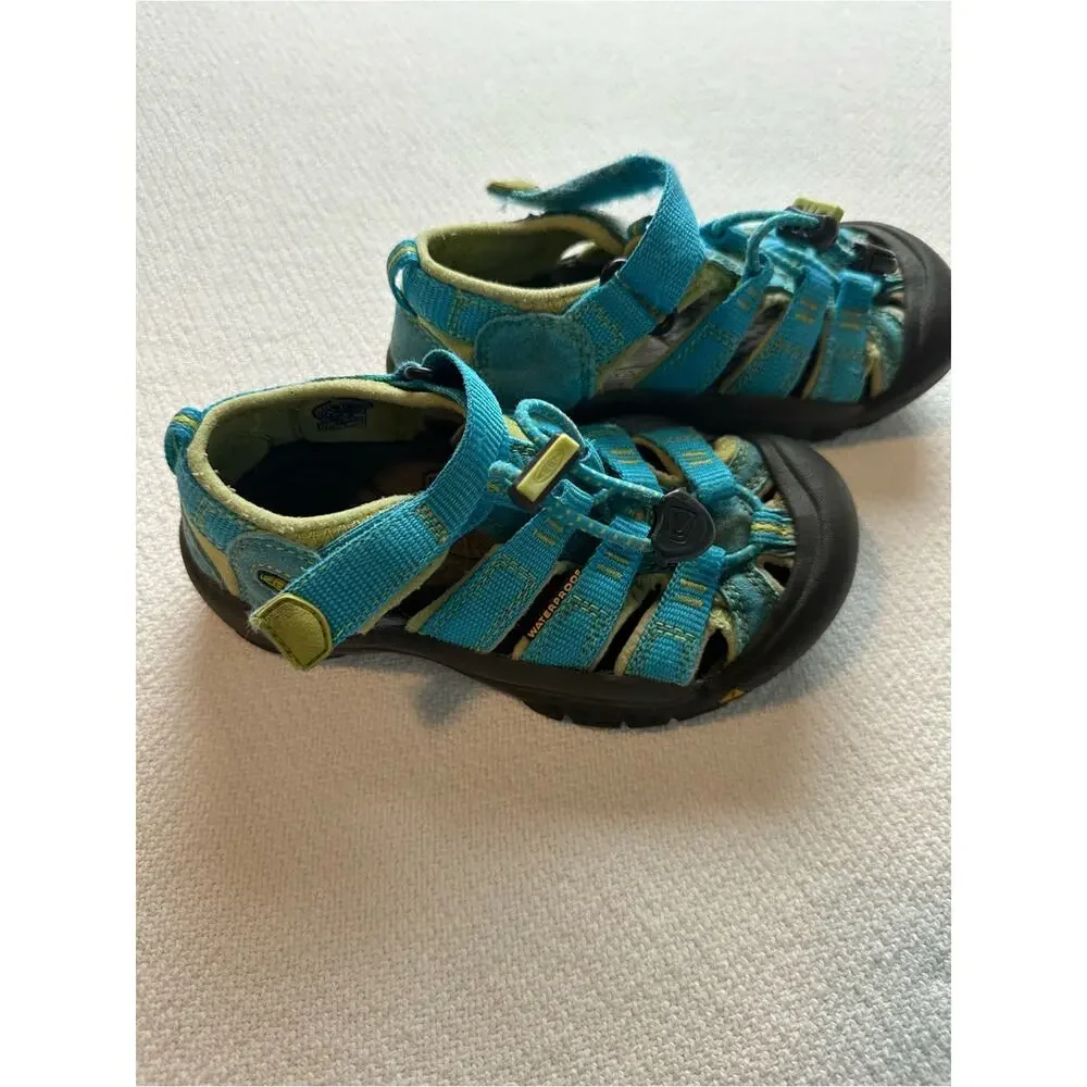 Keen kids waterproof sandals size 11